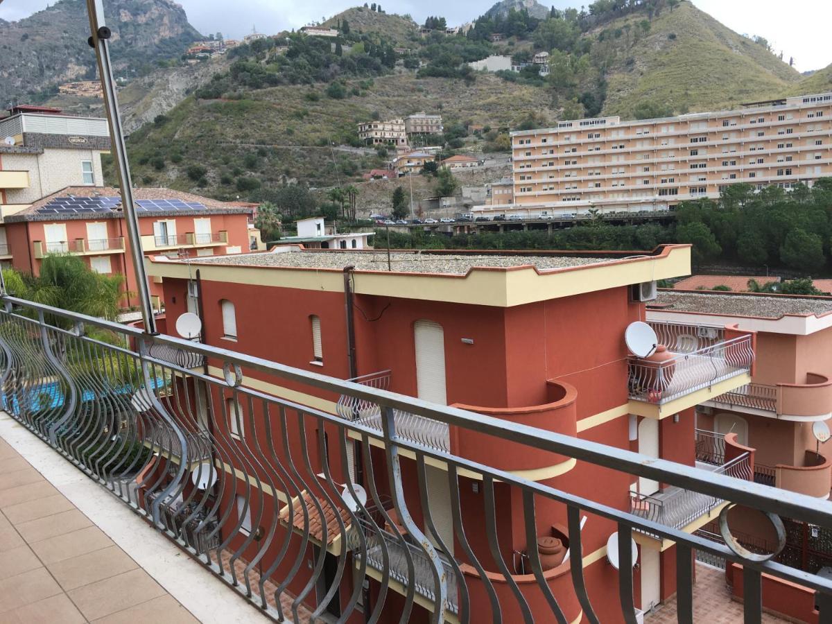 Residence La Fenice Ff Джардини-Наксос Экстерьер фото